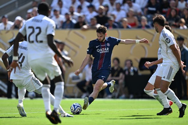 比劇本還玄幻！姆巴佩剛走，大巴黎就奪歐冠，然后世俱杯痛打皇馬