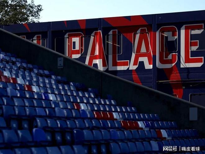 變化！英超黑馬沖歐洲冠軍，曼聯(lián)曼城曾免處罰，佛羅倫薩四度爭(zhēng)冠